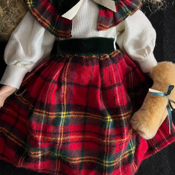 Holiday/Winter Porcelian Doll - Picture 10 of 10